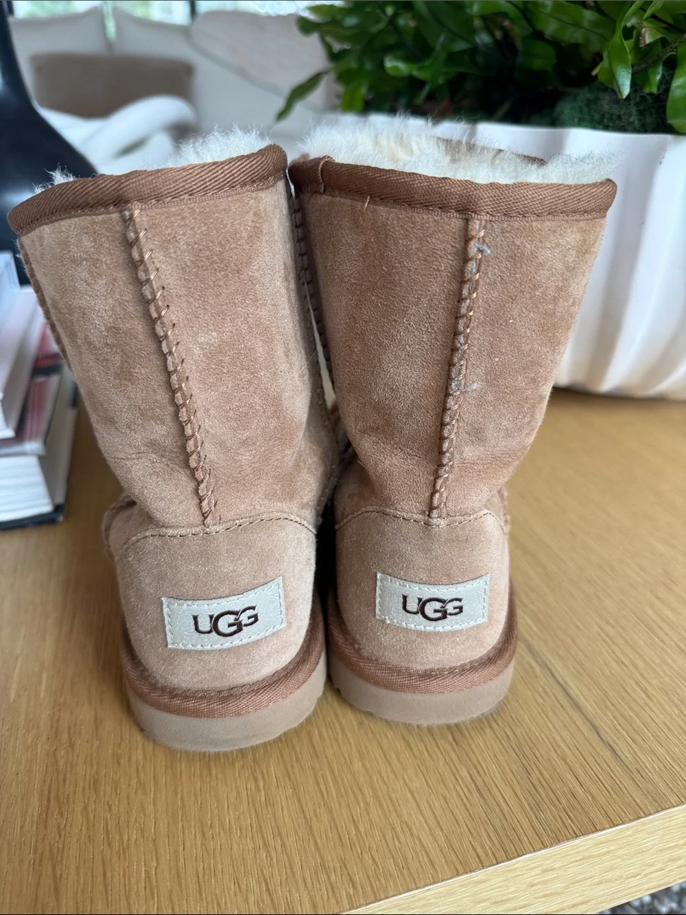 UGG Women's Short Shearling-Lined Boots - Chestnut Suede